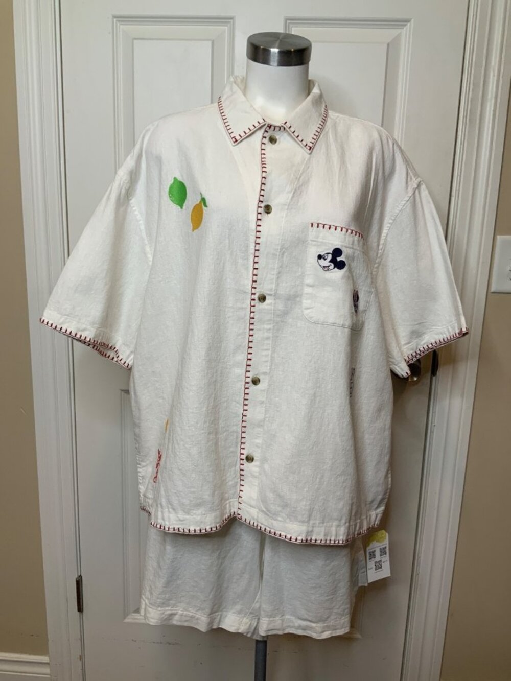 Old Navy X Disney White Linen Embroidered Camp Shirt Shorts Set, Size XL, NWT!